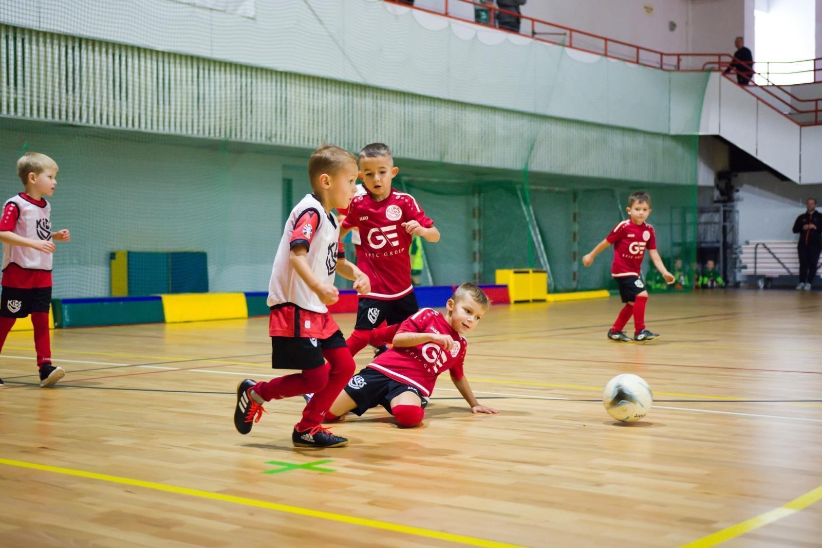 První letošní SLAVIA KIDS CUP přivítal 20 týmů, k vidění bylo přes šest stovek gólů