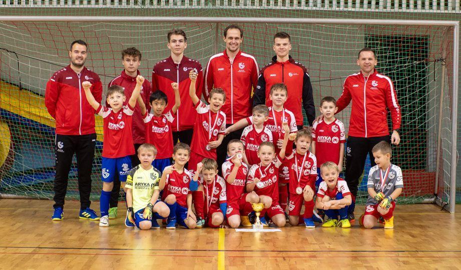 Slavia cup 2024 ročníků 2016 přinesl stříbrnou medaili červenému týmu