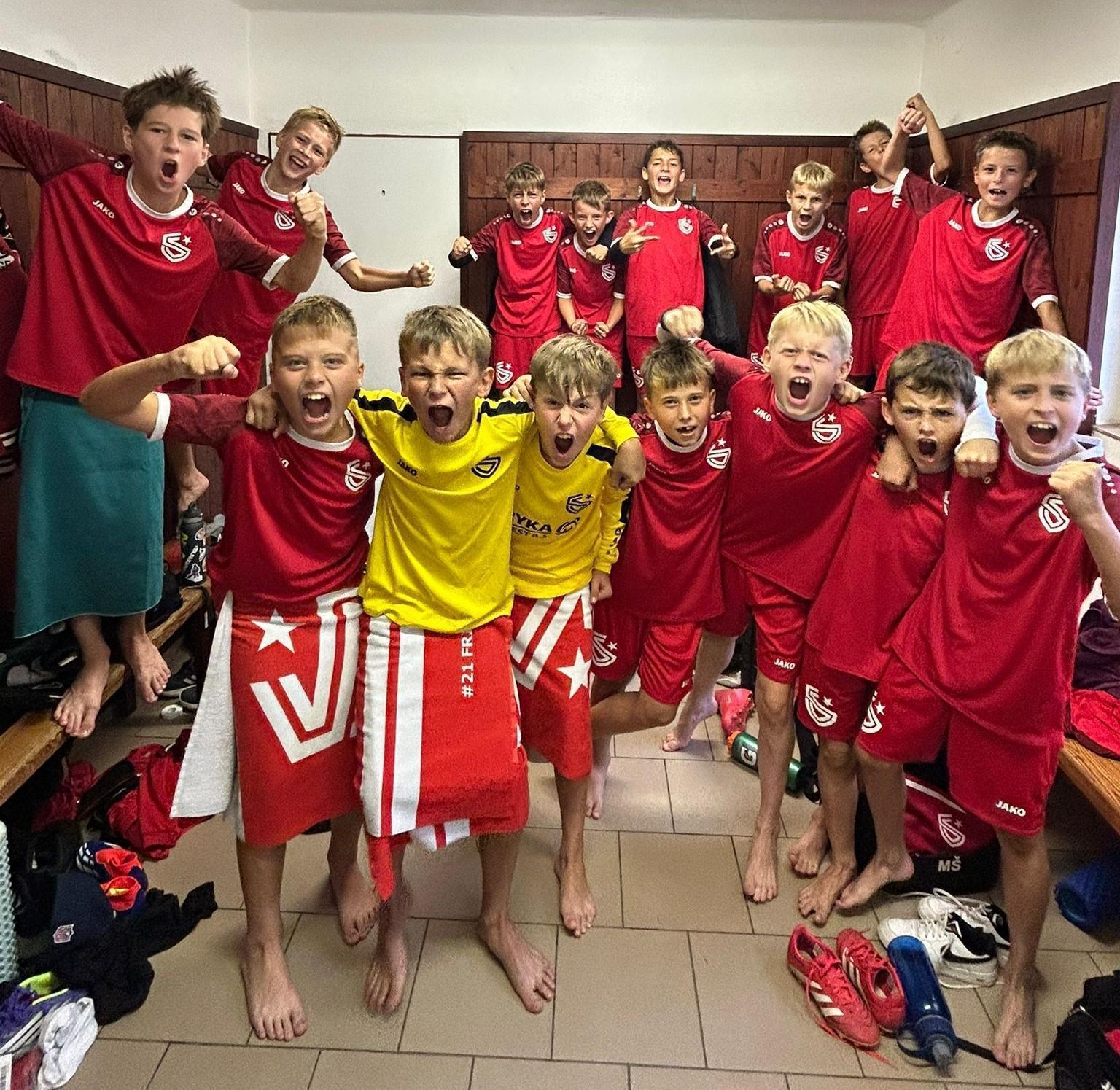 Těžká utkání v Čáslavi jsme zvládli opět za šest bodů 